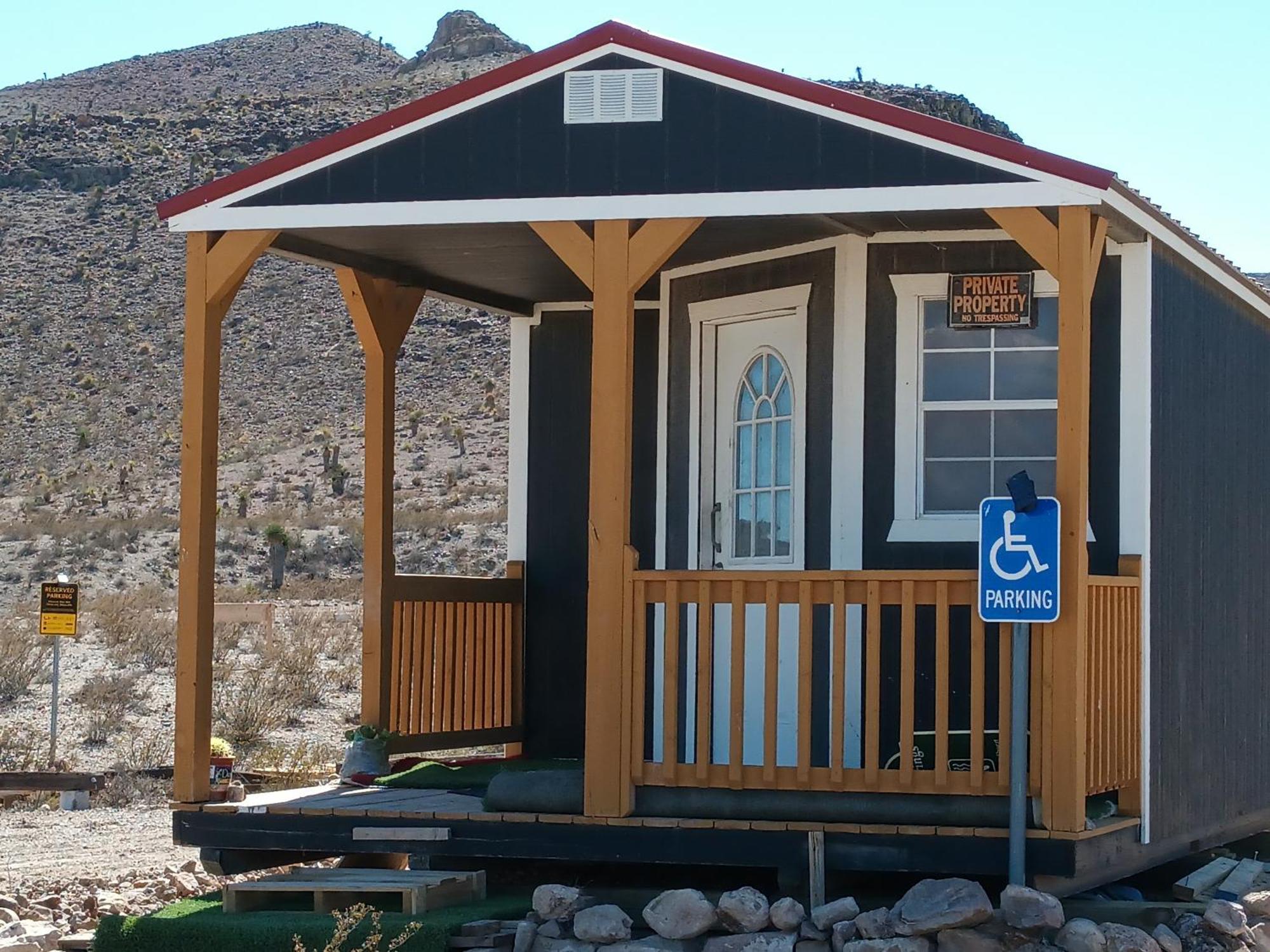 Camping At Desert Gardens Oasis At Lobo, Texas Van Horn Exterior photo